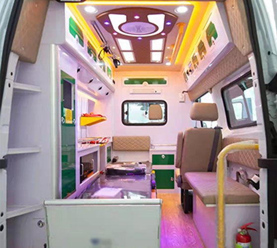 尖扎县车辆内部展示